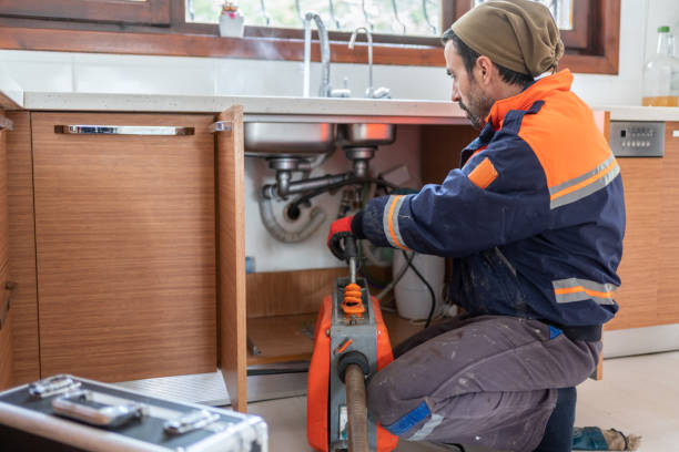 Best Local Plumber Services  in Fountainebleau, FL